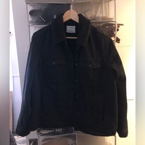 MUST GO - Old Navy Denim and Sherpa Jacket